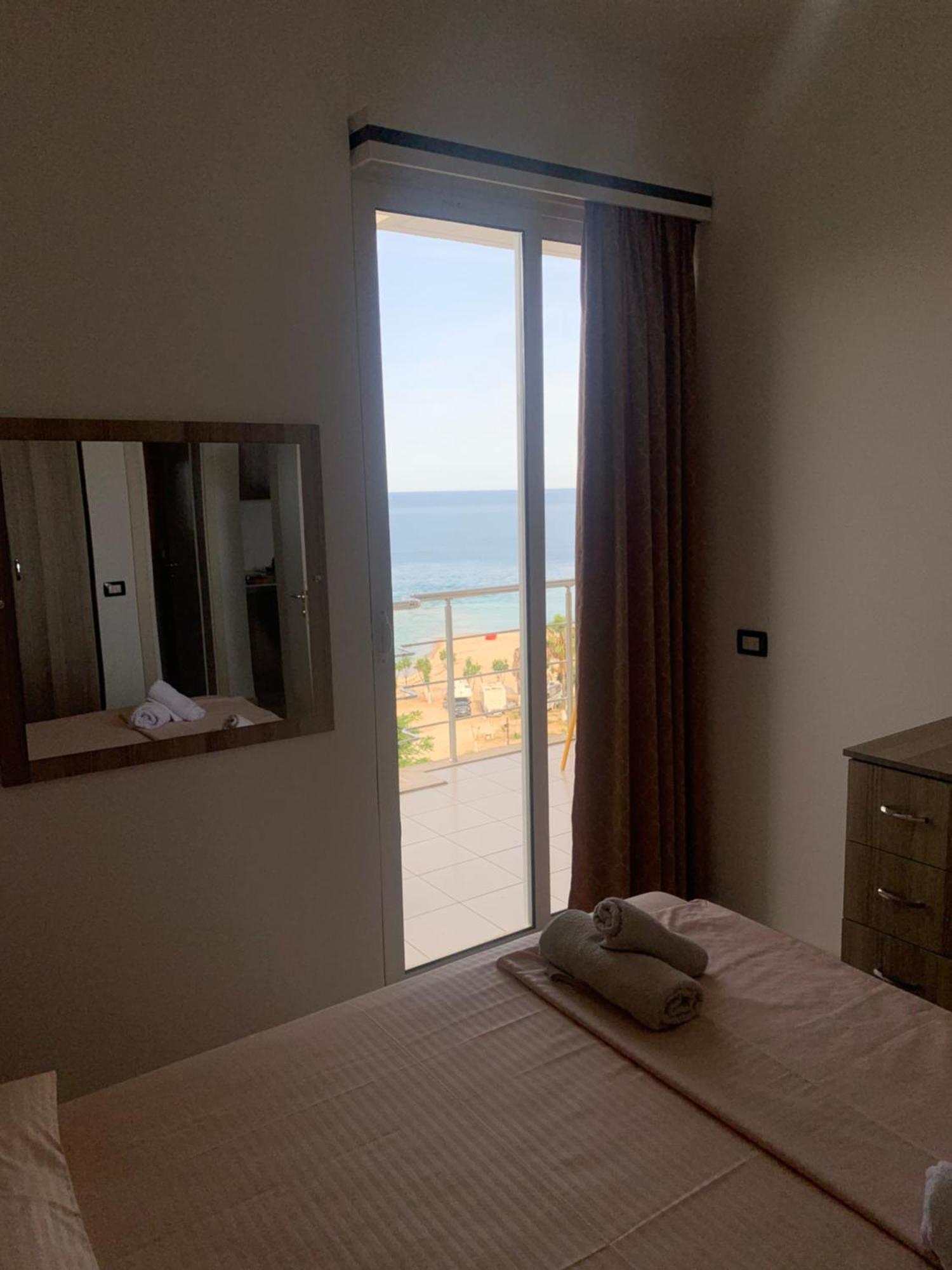 Adriatik Apartaments Σαράντα Εξωτερικό φωτογραφία